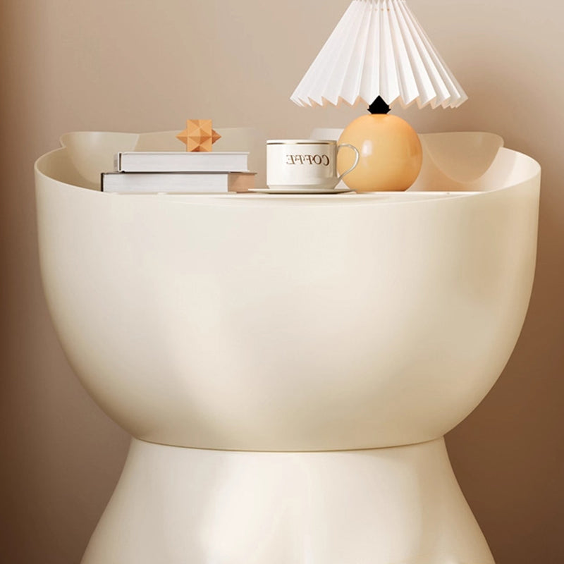 Contemporary Creative Cat Design PP Side Table With Hidden Storage For Living Room And Bedroom